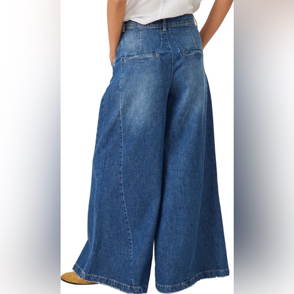 We The Free | Equinox Jeans - Picture 3 of 5